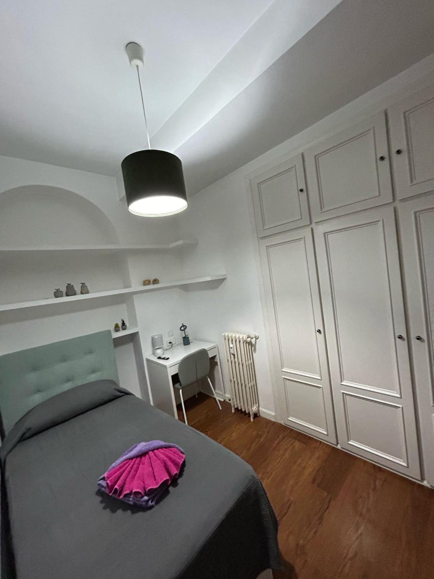 Habitaciones Magdalena Madrid Ngoại thất bức ảnh