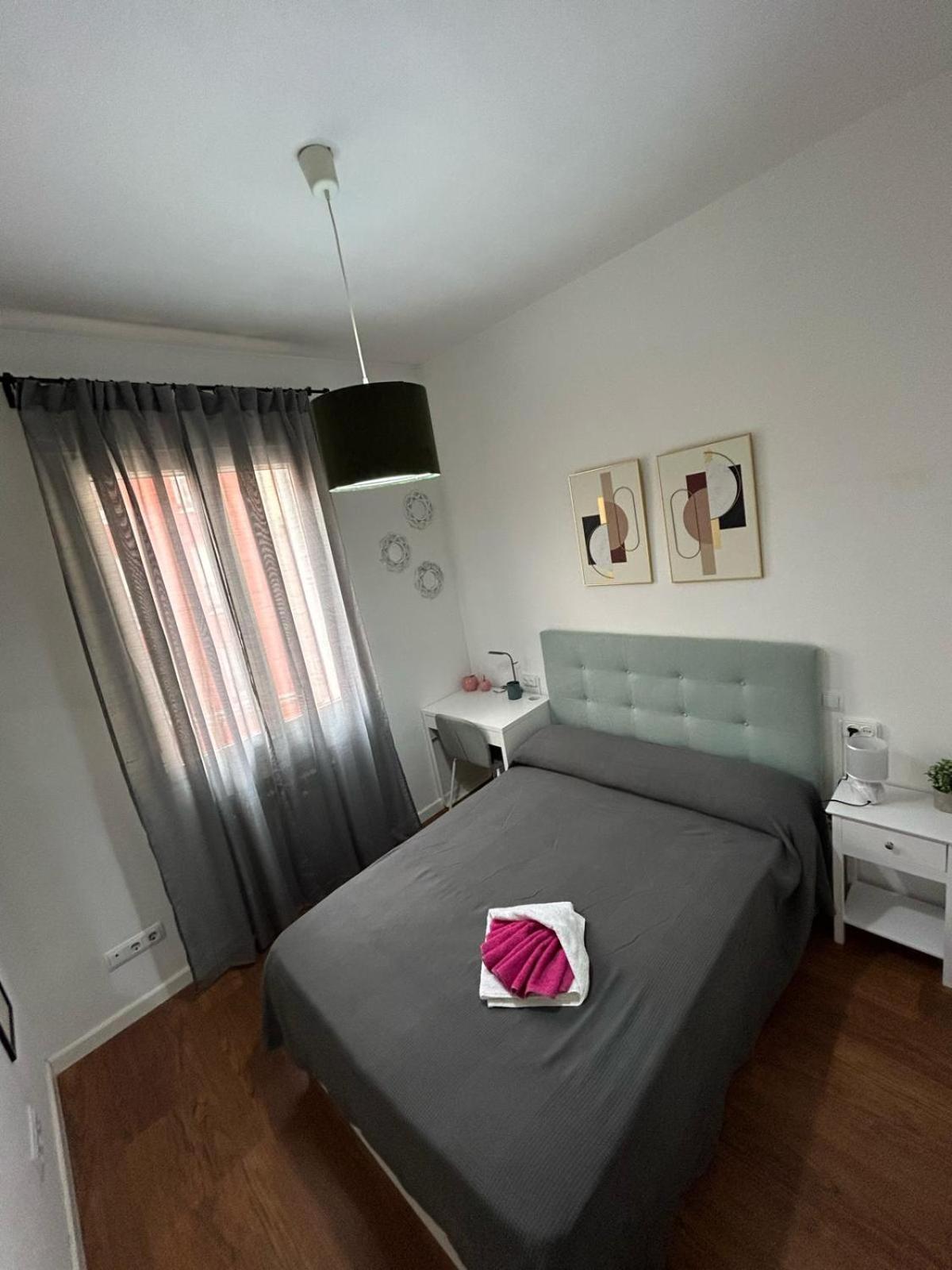 Habitaciones Magdalena Madrid Ngoại thất bức ảnh